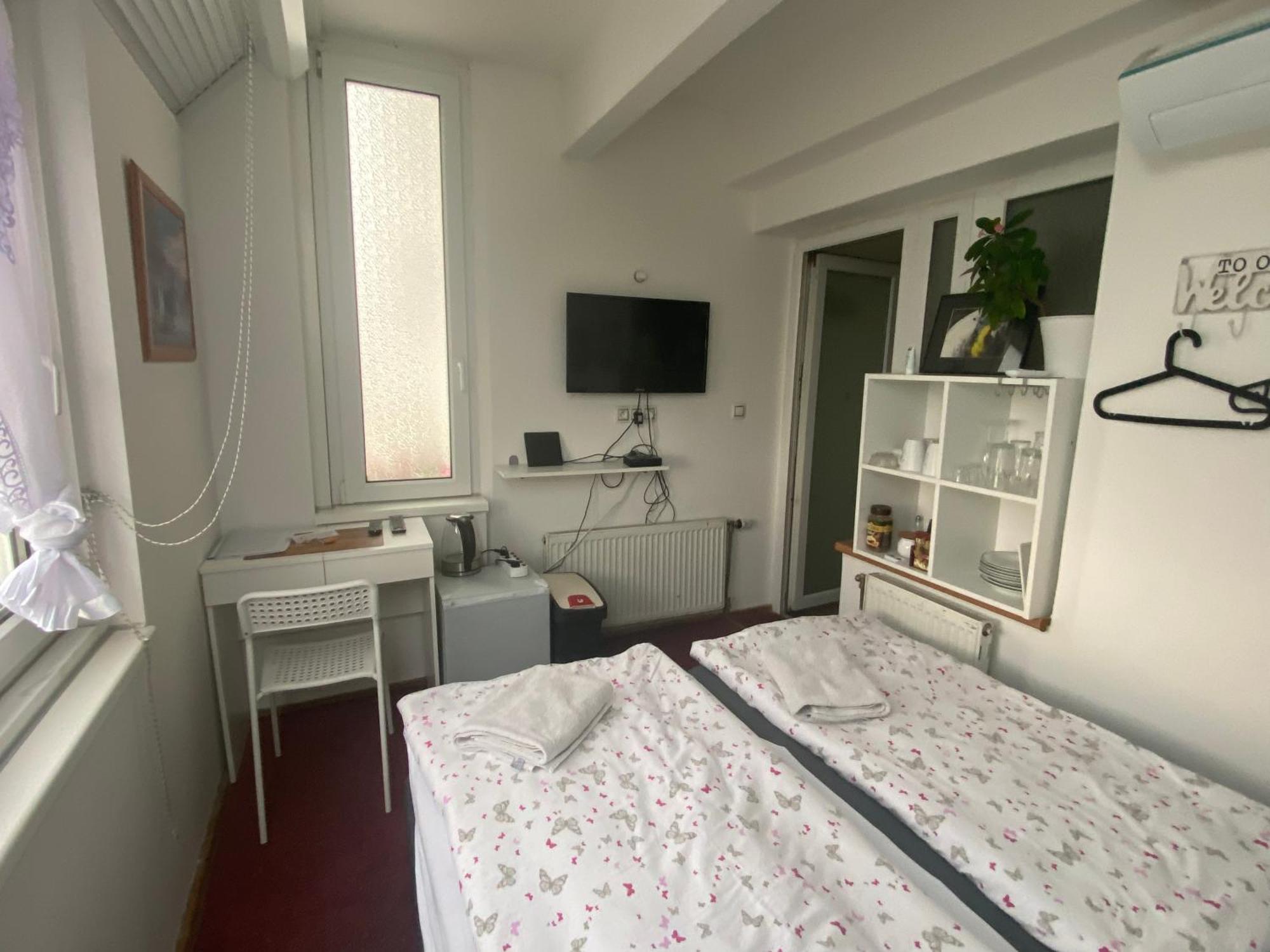 Homestay U Hanky Zdiby エクステリア 写真